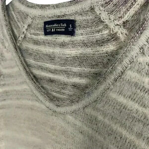 Abercrombie & Fitch Women’s Soft A&F Sweater Size Small